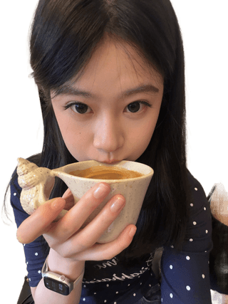 喝咖啡的美美